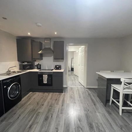 Hosted By Ryan - 2 Bedroom Apartment Liverpool Ngoại thất bức ảnh